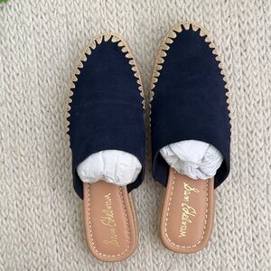 Sam Edelman Dark Blue Navy Suede Rattan Espadrille Mules
Mule slides 
Size 6